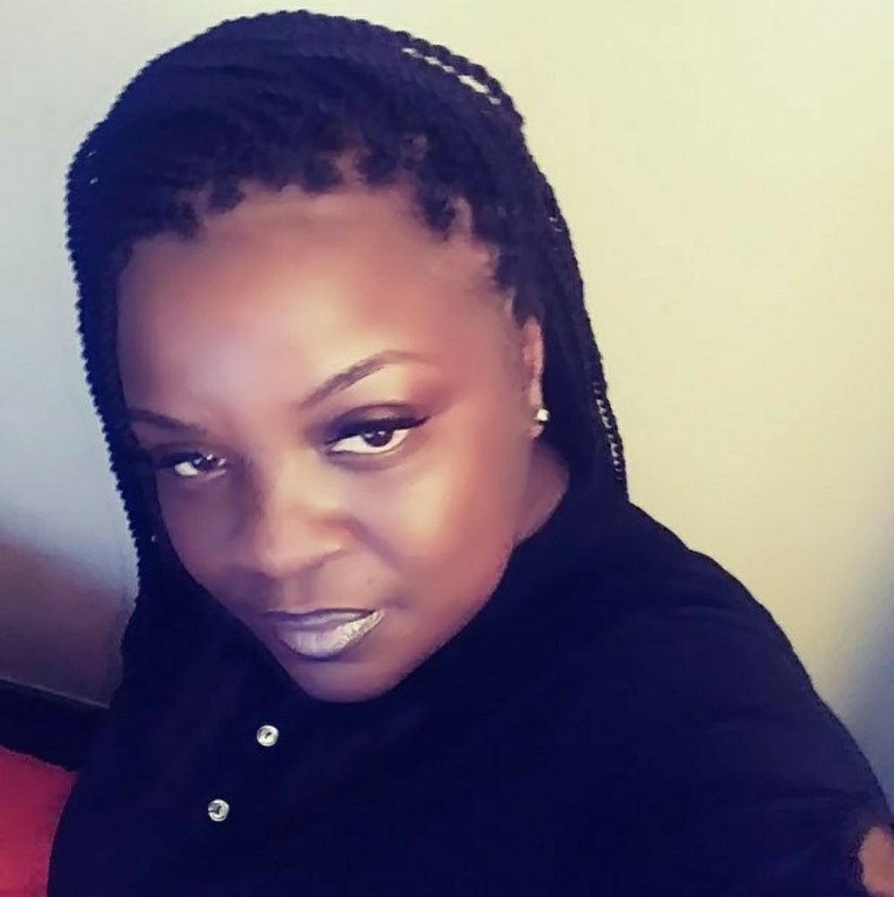 Meet your Posher, Nakia